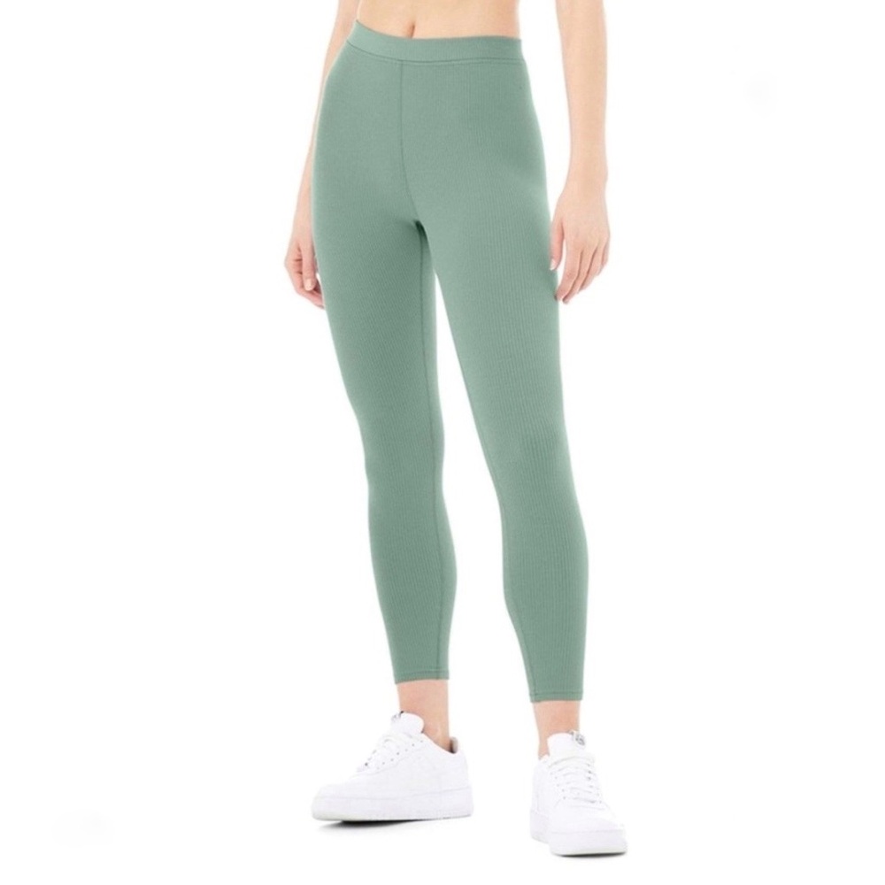 Alo Yoga Ribbed High-Waist 7/8 Blissful Legging in‎ Soft Seagrass